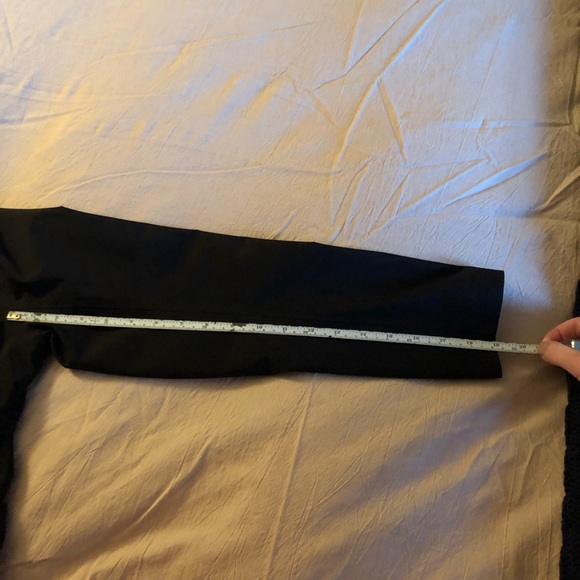 Lululemon lightweight black rain jacket - Picture 8 of 10